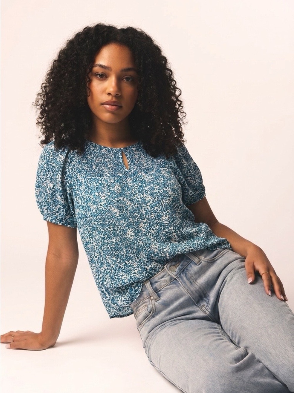 LOFT Blue Floral Keyhole Puff-Sleeve Blouse